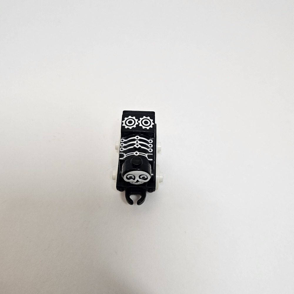 2014 Thomas & Friends Mini Train Tank Engine - Thomas Spooky Skeleton J2OD - Picture 4 of 8